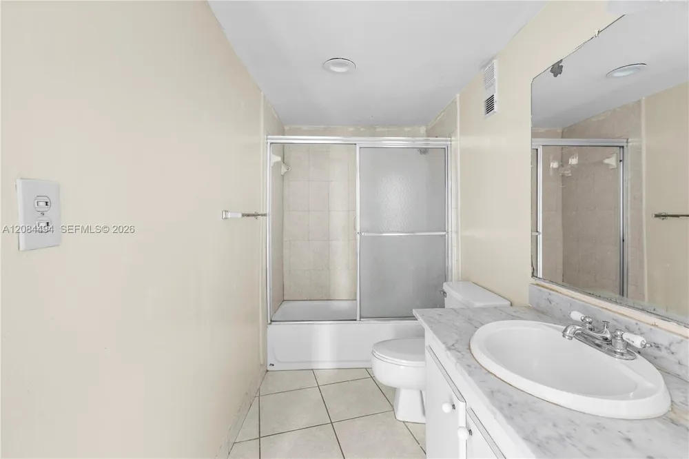 1200 NE Miami Gardens Dr #315W Miami, FL 33179