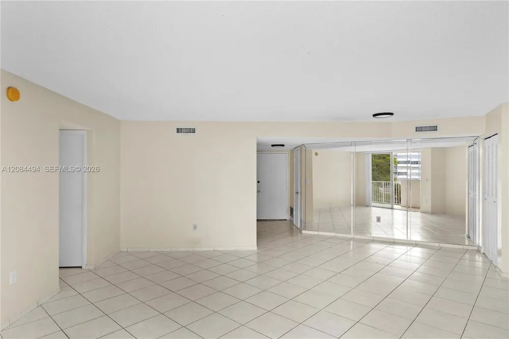 1200 NE Miami Gardens Dr #315W Miami, FL 33179