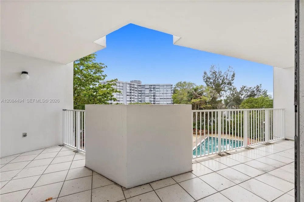 1200 NE Miami Gardens Dr #315W Miami, FL 33179