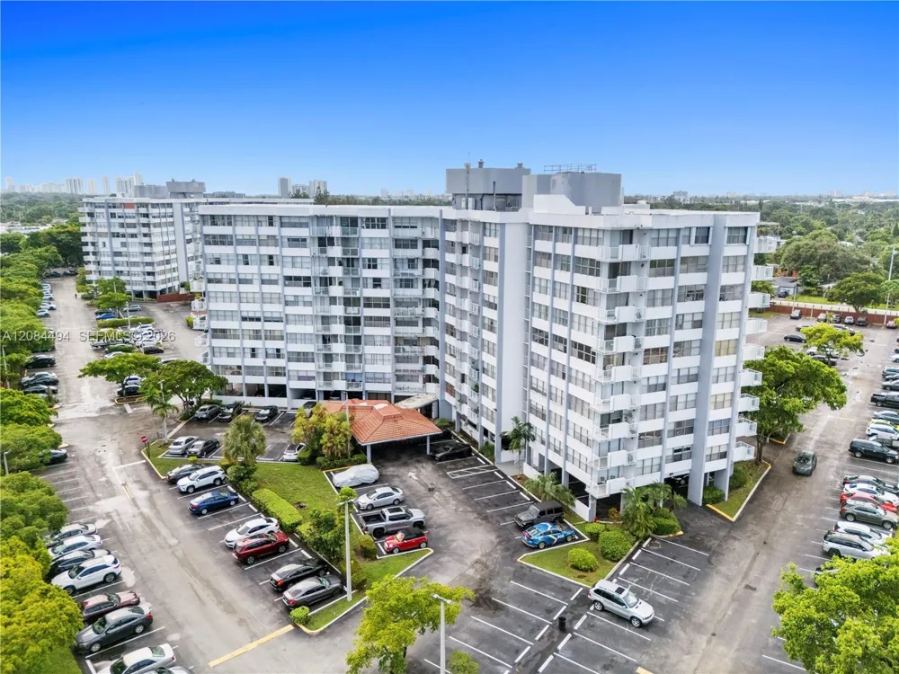 1200 NE Miami Gardens Dr #315W Miami, FL 33179