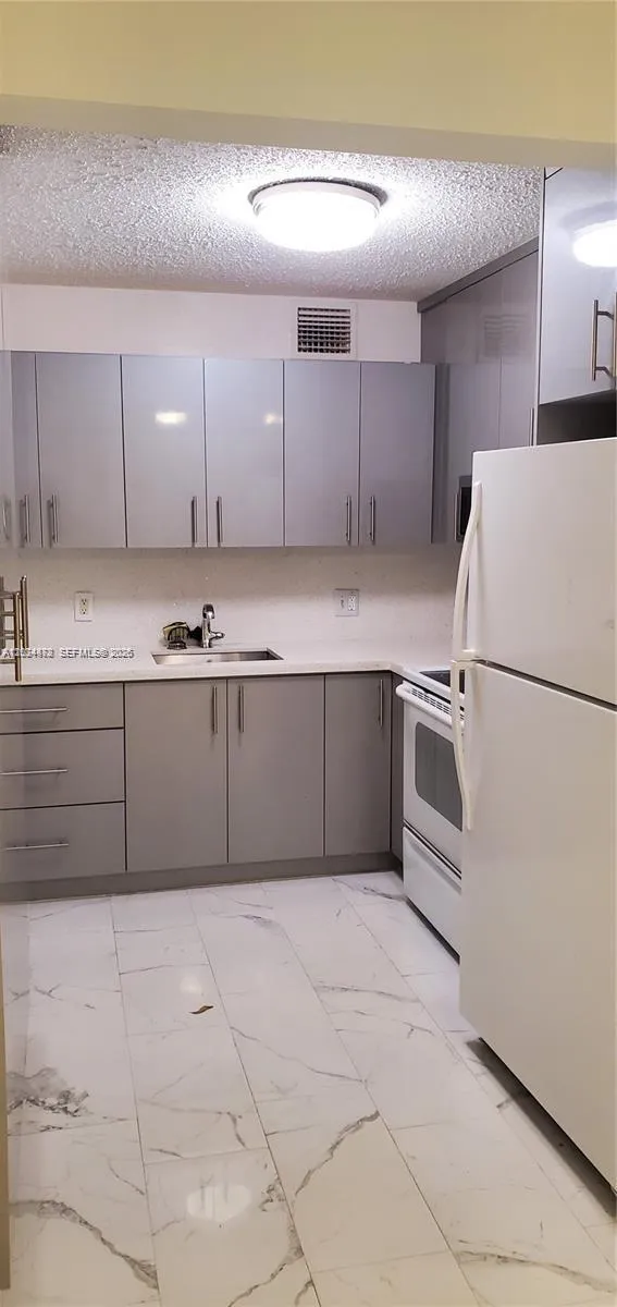 400 SW 134th Way #102F Pembroke Pines, FL 33027