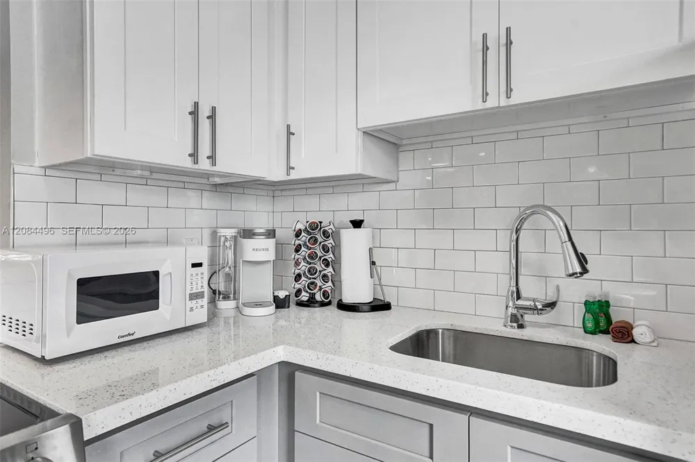 1431 Lincoln Ter #3 Miami Beach, FL 33139
