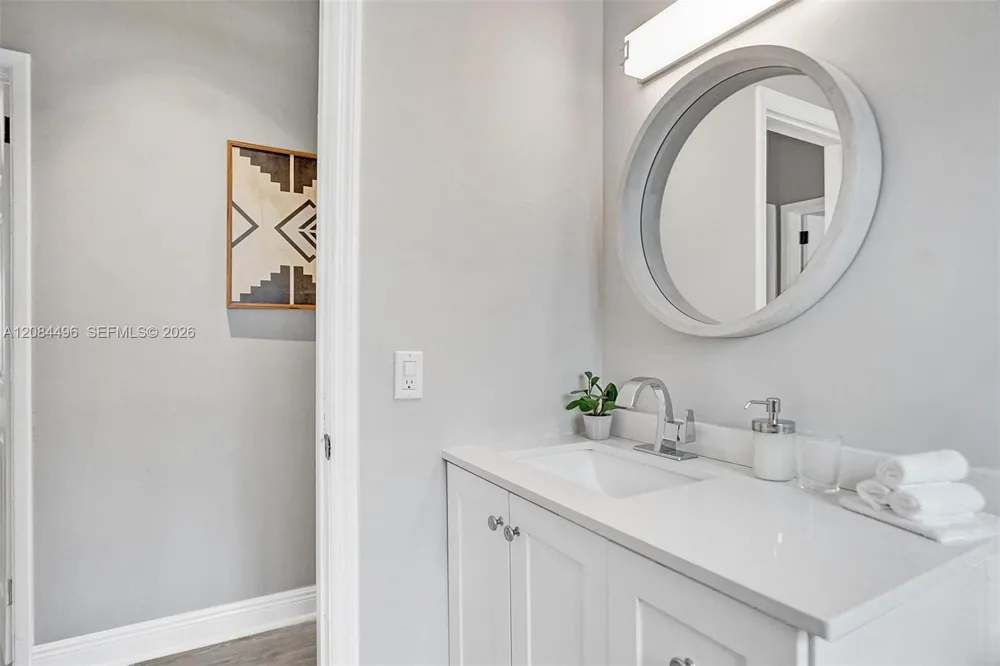 1431 Lincoln Ter #3 Miami Beach, FL 33139