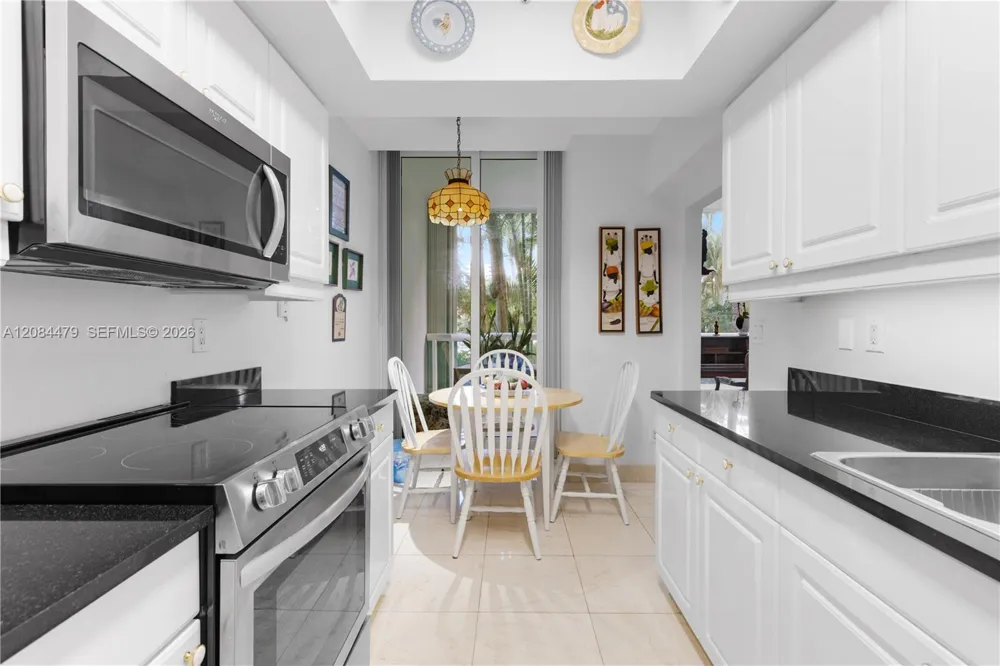 21055 Yacht Club Dr #207 Aventura, FL 33180