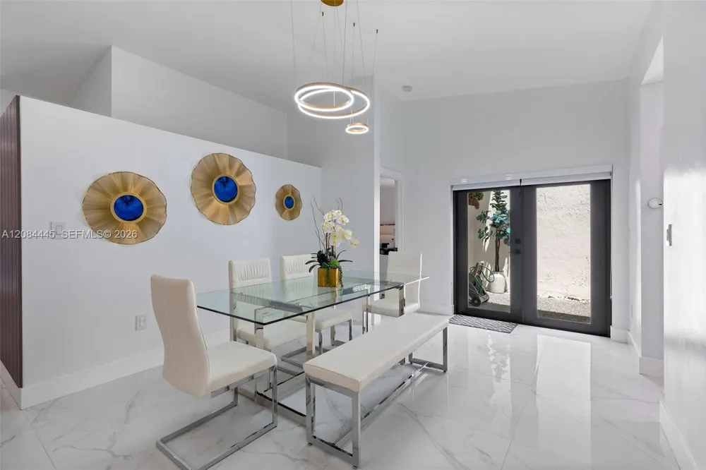 17374 NW 66th Pl Hialeah, FL 33015