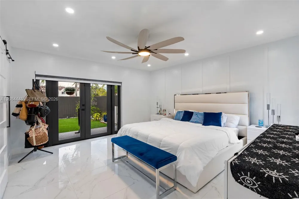17374 NW 66th Pl Hialeah, FL 33015