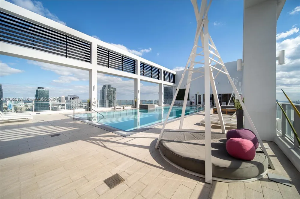 151 SE 1st St #PH08 Miami, FL 33131