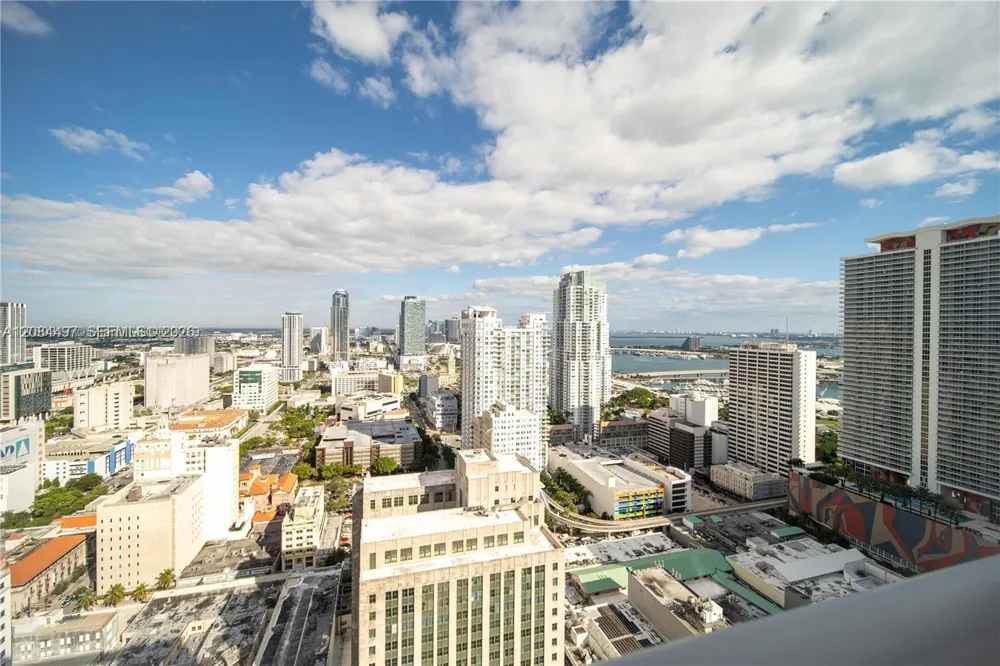 151 SE 1st St #PH08 Miami, FL 33131