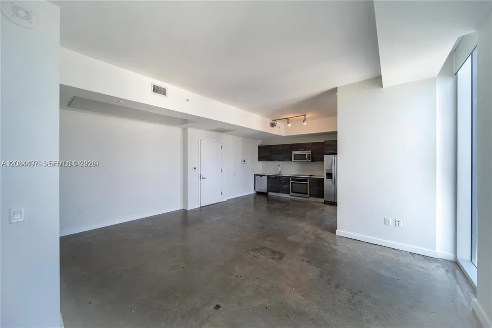 151 SE 1st St #PH08 Miami, FL 33131