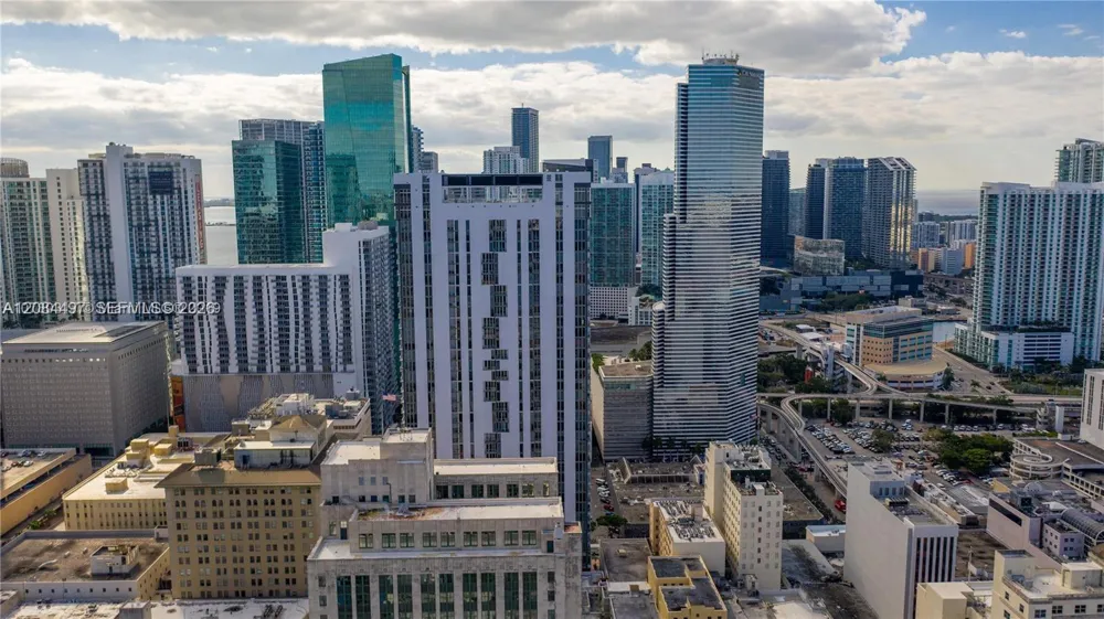 151 SE 1st St #PH08 Miami, FL 33131