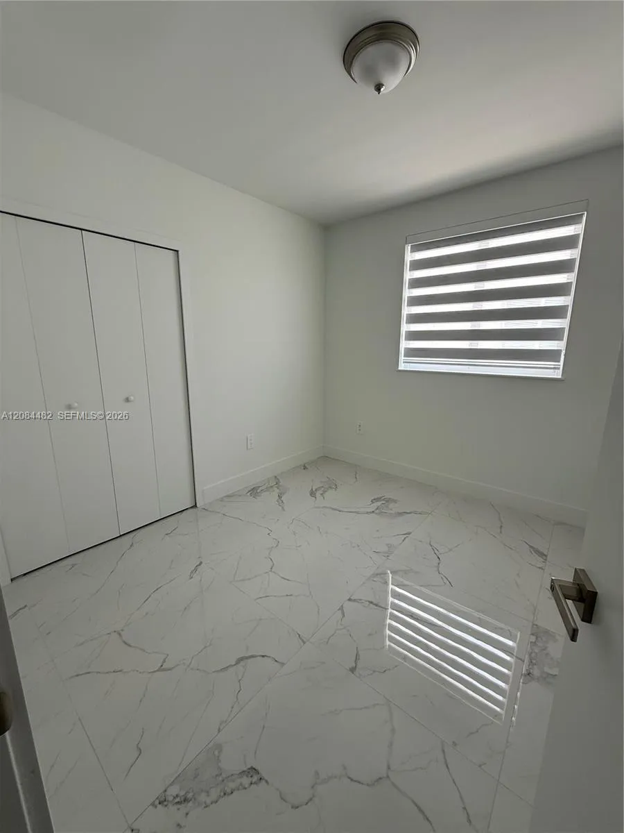 2100 NW 102nd St #2 Miami, FL 33147