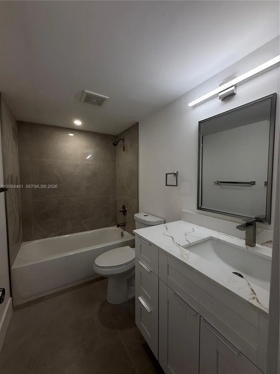 1005 S Flagler Ave #810 Pompano Beach, FL 33060