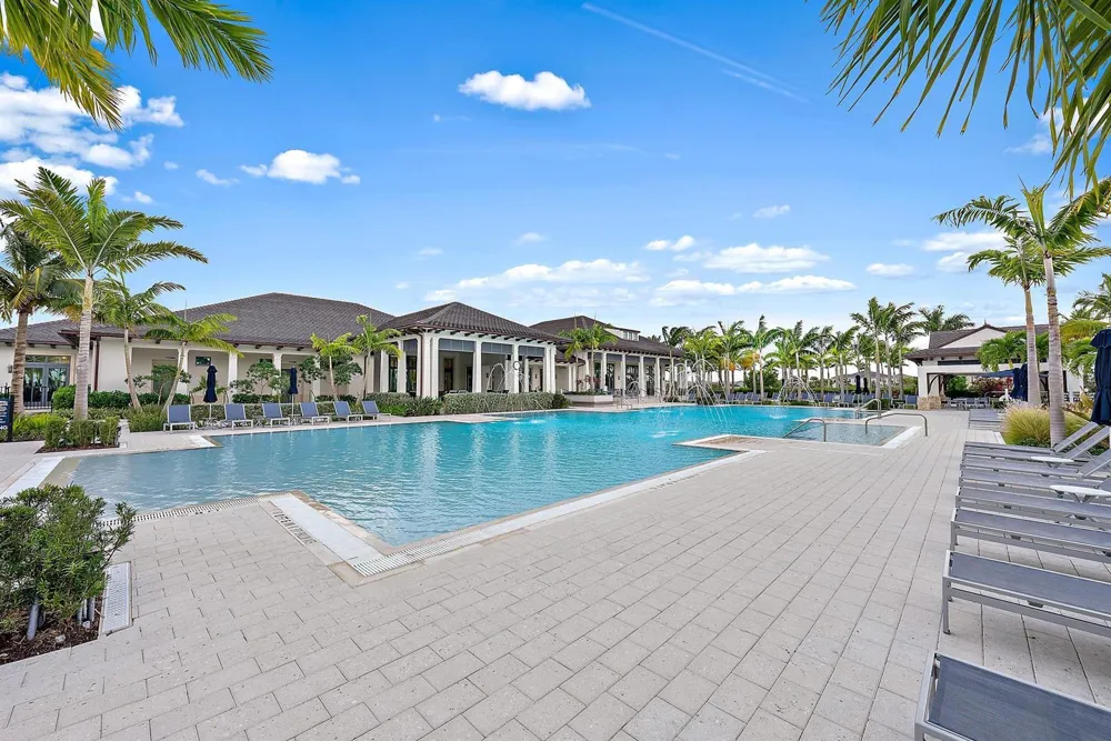 10515 Northbrook Circle Palm Beach Gardens, FL 33412
