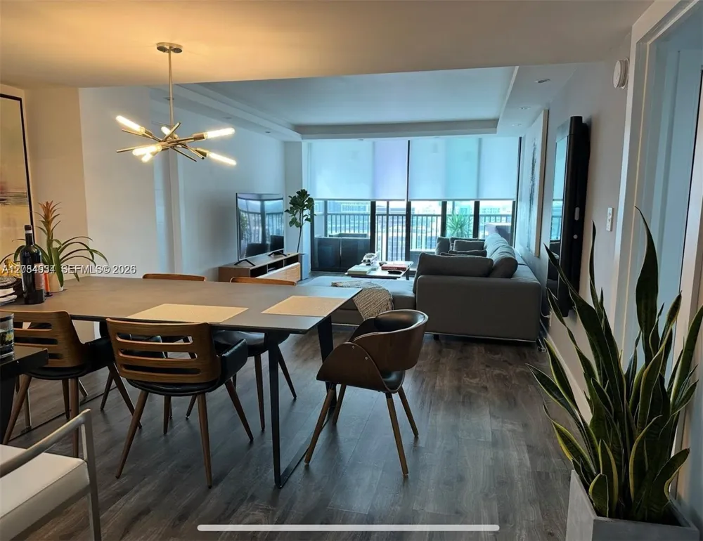 20301 W Country Club Dr #1530 Aventura, FL 33180