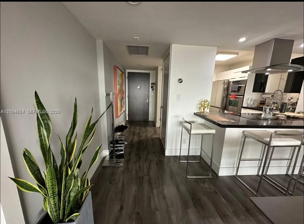 20301 W Country Club Dr #1530 Aventura, FL 33180