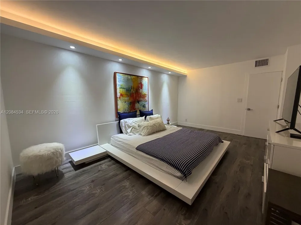 20301 W Country Club Dr #1530 Aventura, FL 33180