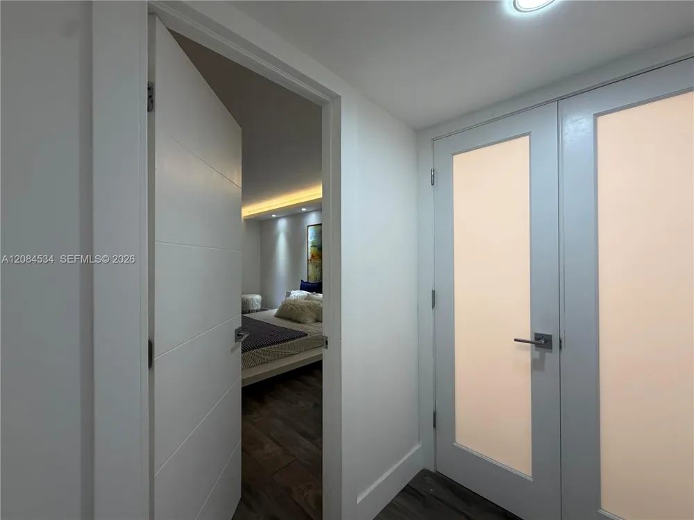 20301 W Country Club Dr #1530 Aventura, FL 33180