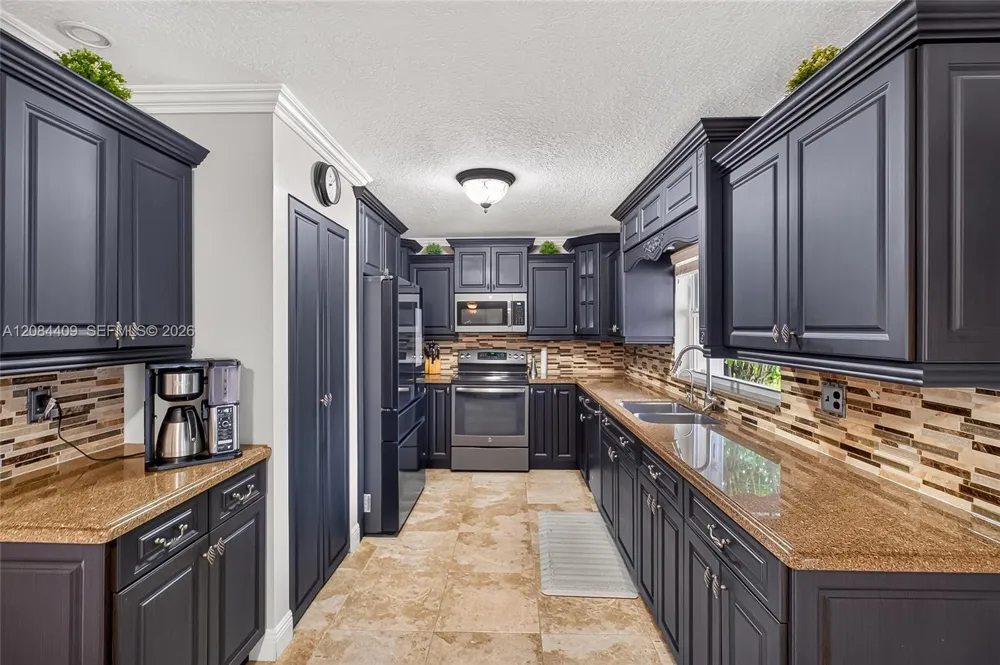 14010 Appalachian Trl Davie, FL 33325