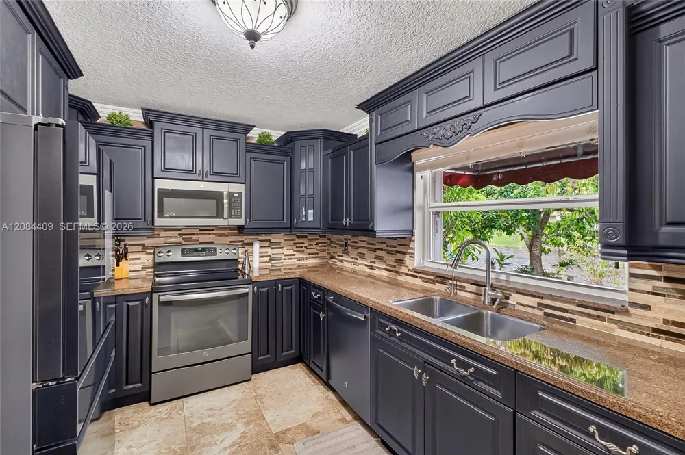 14010 Appalachian Trl Davie, FL 33325