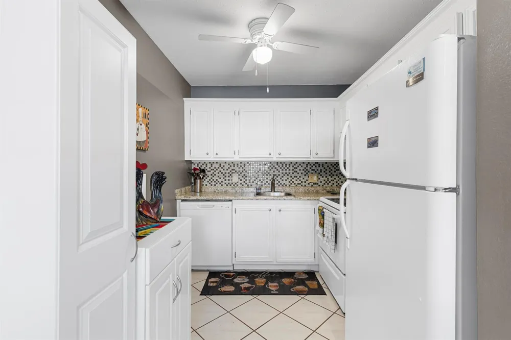 159 Newport J Deerfield Beach, FL 33442
