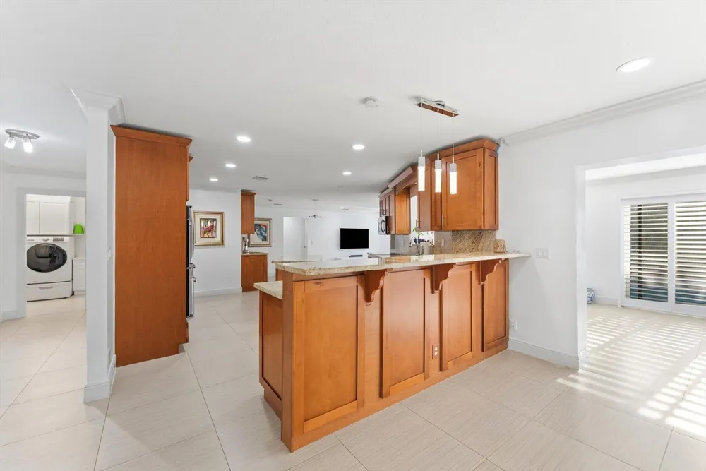 701 BUOY ROAD North Palm Beach, FL 33408