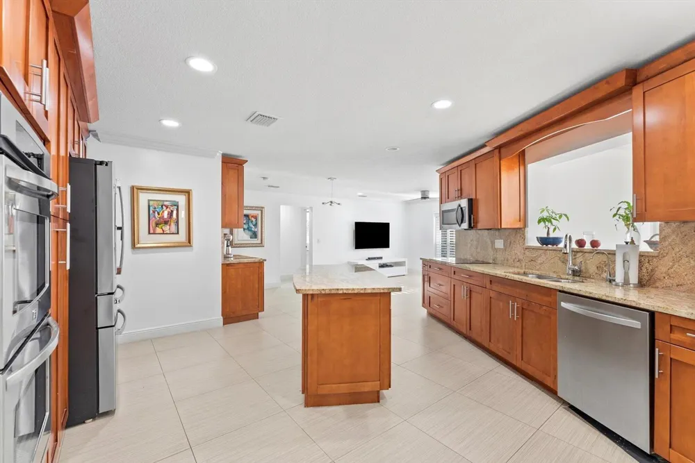701 BUOY ROAD North Palm Beach, FL 33408