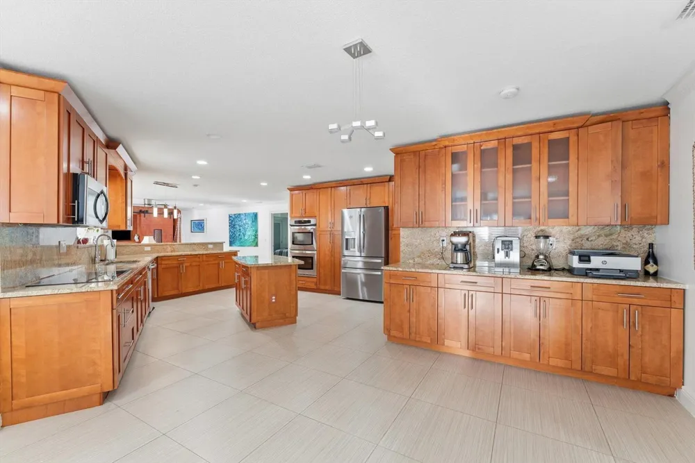 701 BUOY ROAD North Palm Beach, FL 33408