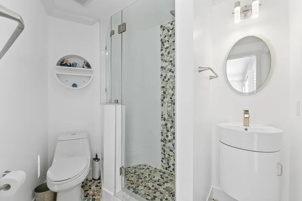 701 BUOY ROAD North Palm Beach, FL 33408