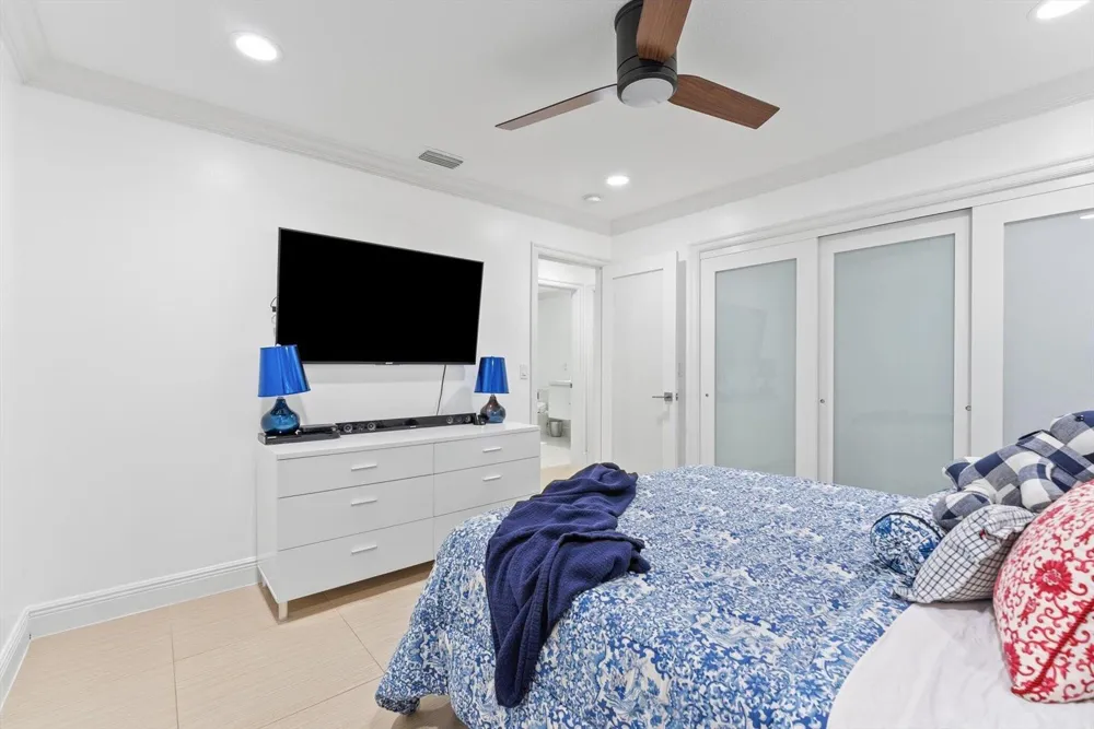 701 BUOY ROAD North Palm Beach, FL 33408