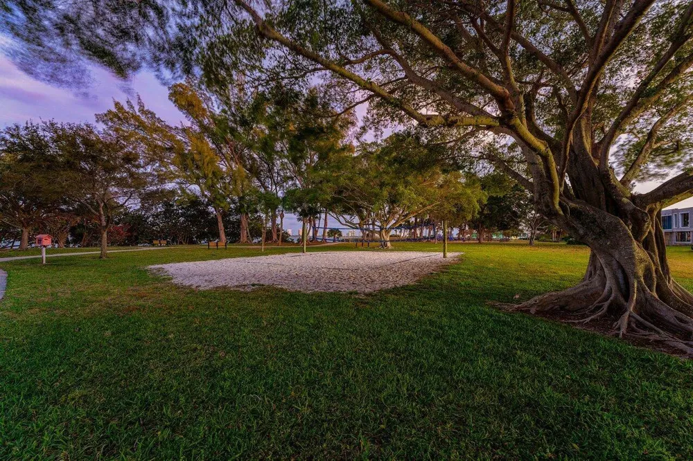 701 BUOY ROAD North Palm Beach, FL 33408