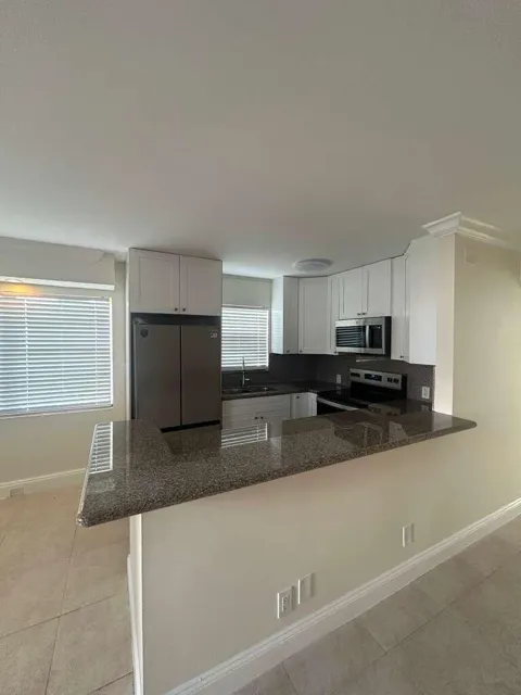 341 Fanshaw I