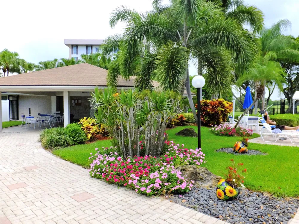 2751 S Palm Aire Drive #107 Pompano Beach, FL 33069