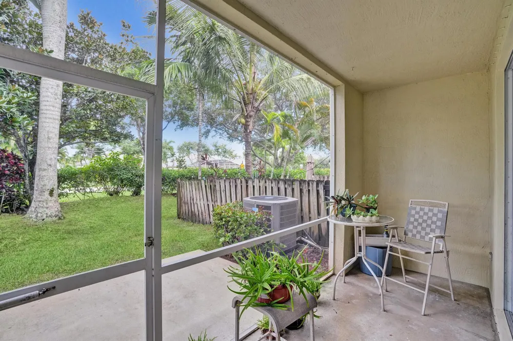 8055 BELLAGIO LANE Boynton Beach, FL 33472