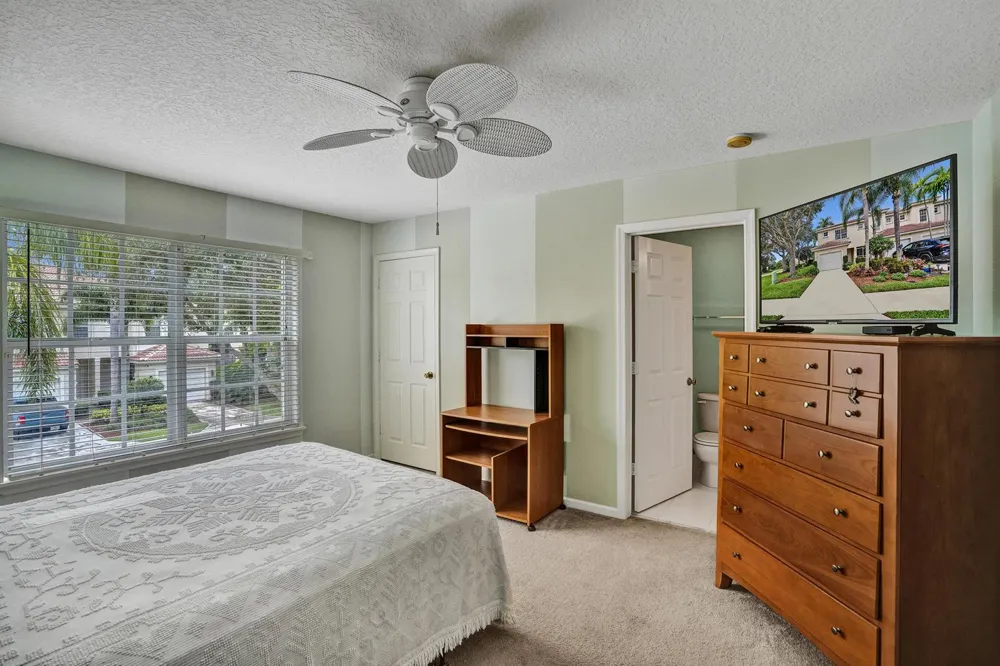 8055 BELLAGIO LANE Boynton Beach, FL 33472