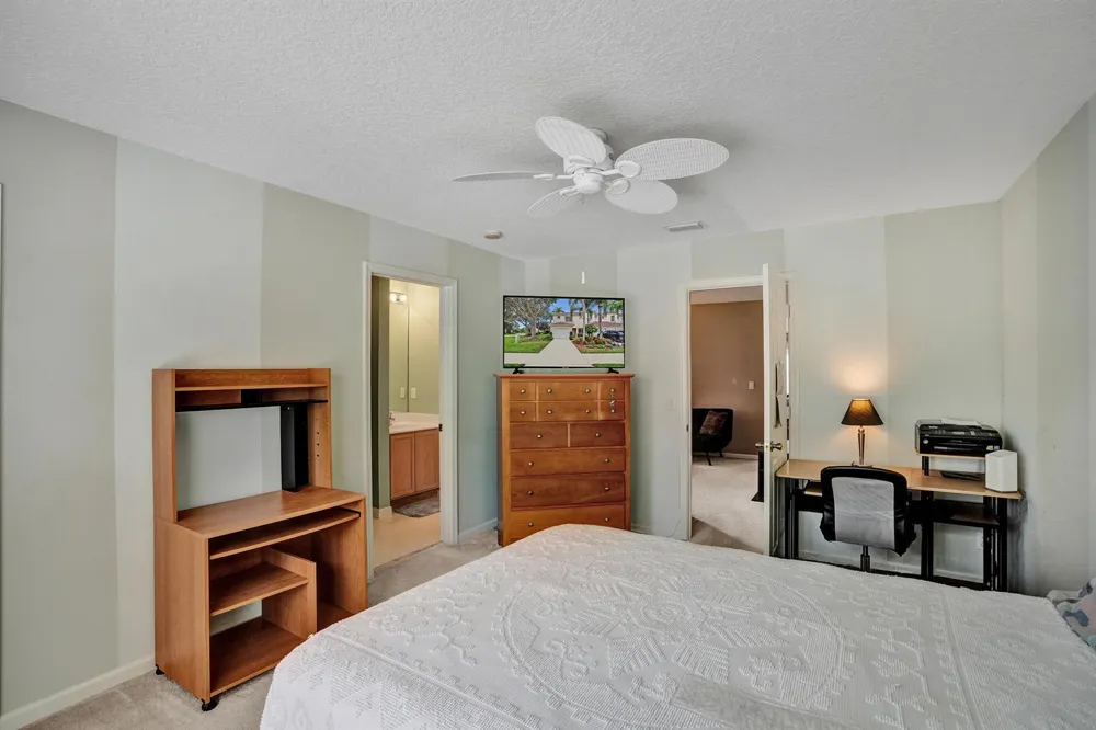 8055 BELLAGIO LANE Boynton Beach, FL 33472