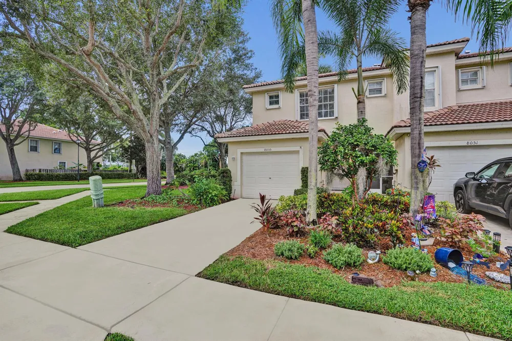 8055 BELLAGIO LANE Boynton Beach, FL 33472