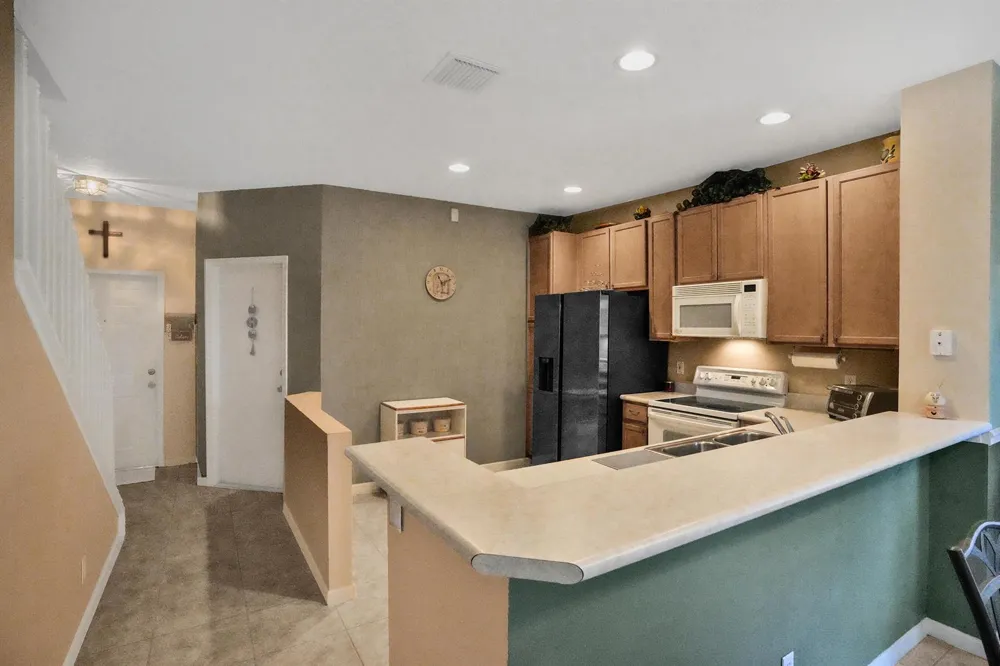 8055 BELLAGIO LANE Boynton Beach, FL 33472