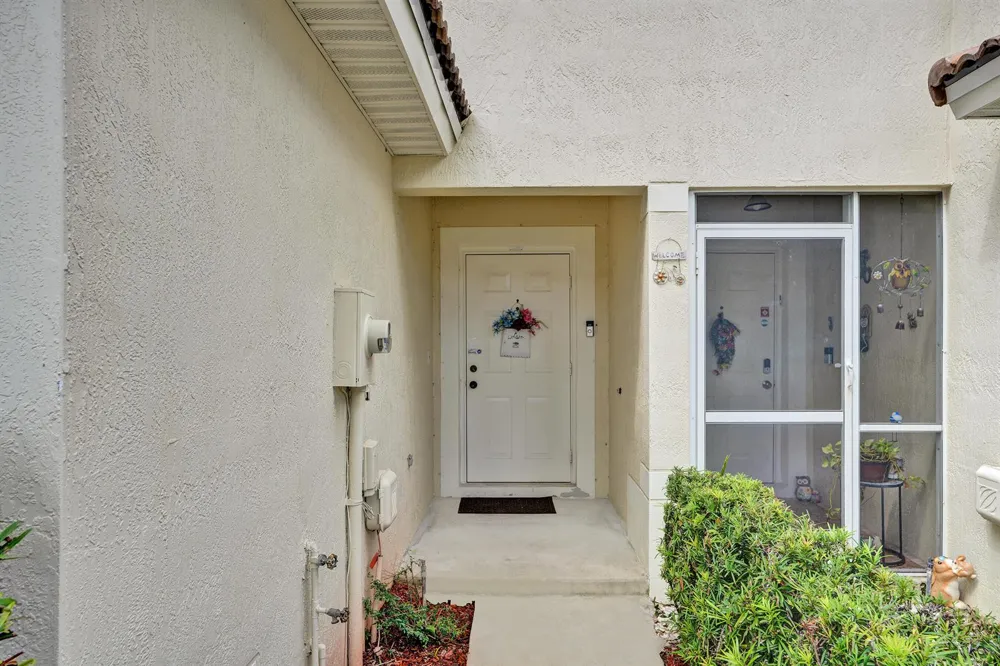 8055 BELLAGIO LANE Boynton Beach, FL 33472