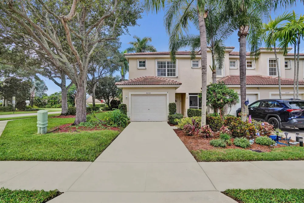 8055 BELLAGIO LANE Boynton Beach, FL 33472