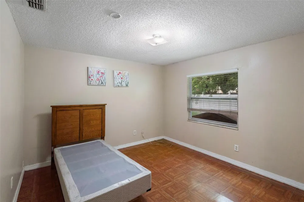418 DECLARATION DRIVE Orlando, FL 32809