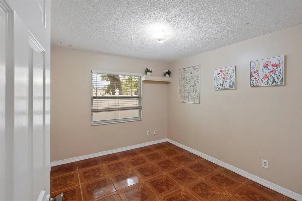 418 DECLARATION DRIVE Orlando, FL 32809