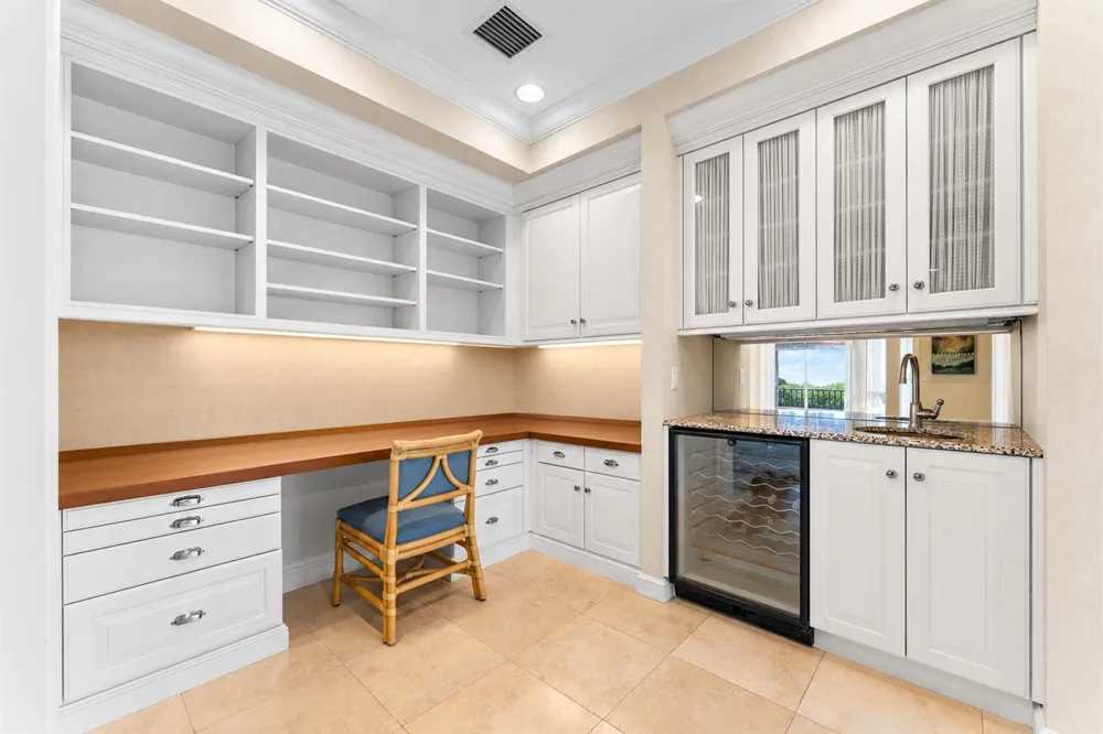 11100 Turtle Beach Road #102 North Palm Beach, FL 33408