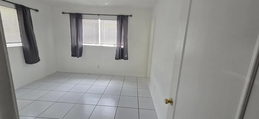 2521 NE 10TH STREET #1 Pompano Beach, FL 33062