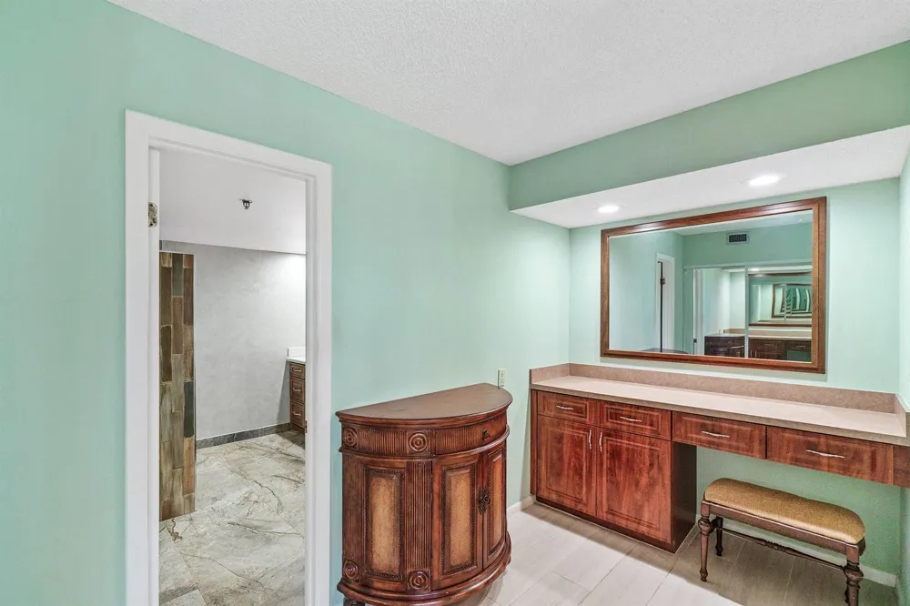 7202 Promenade Drive #401 Boca Raton, FL 33433