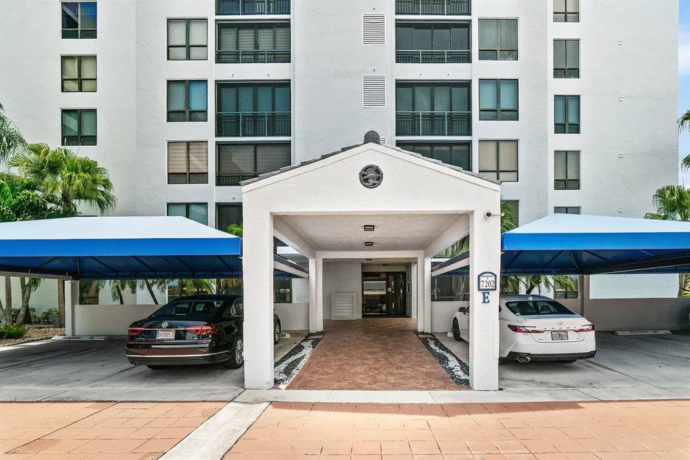 7202 Promenade Drive #401 Boca Raton, FL 33433