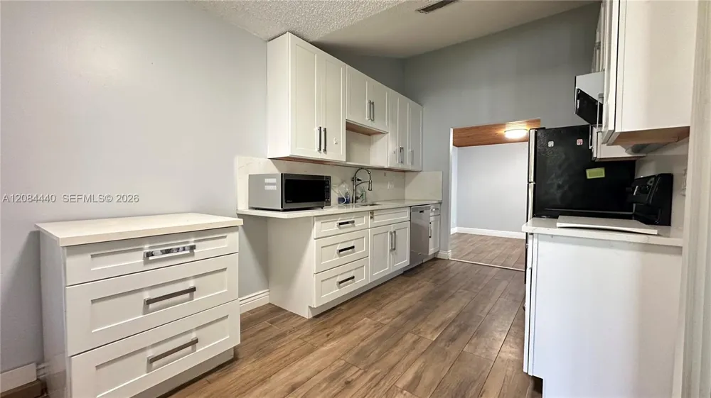 566 SW 20th Ct #5 Delray Beach, FL 33445