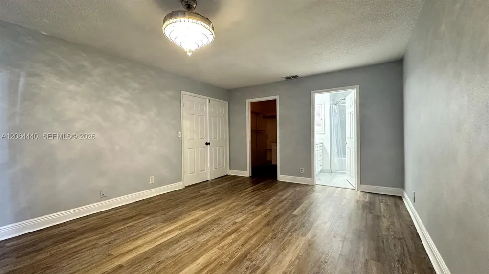 566 SW 20th Ct #5 Delray Beach, FL 33445