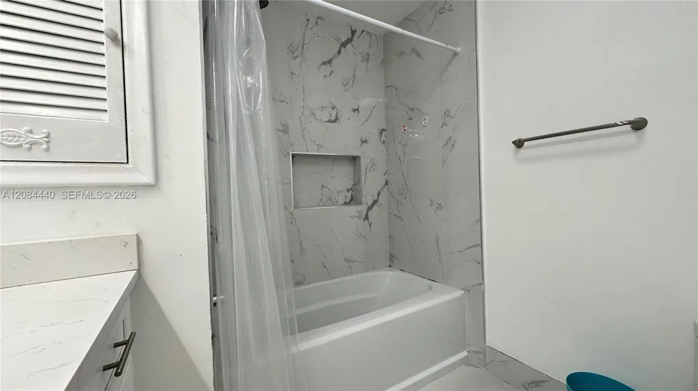 566 SW 20th Ct #5 Delray Beach, FL 33445