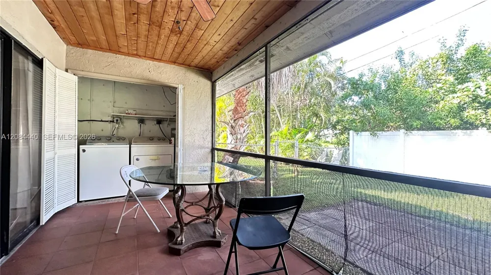 566 SW 20th Ct #5 Delray Beach, FL 33445