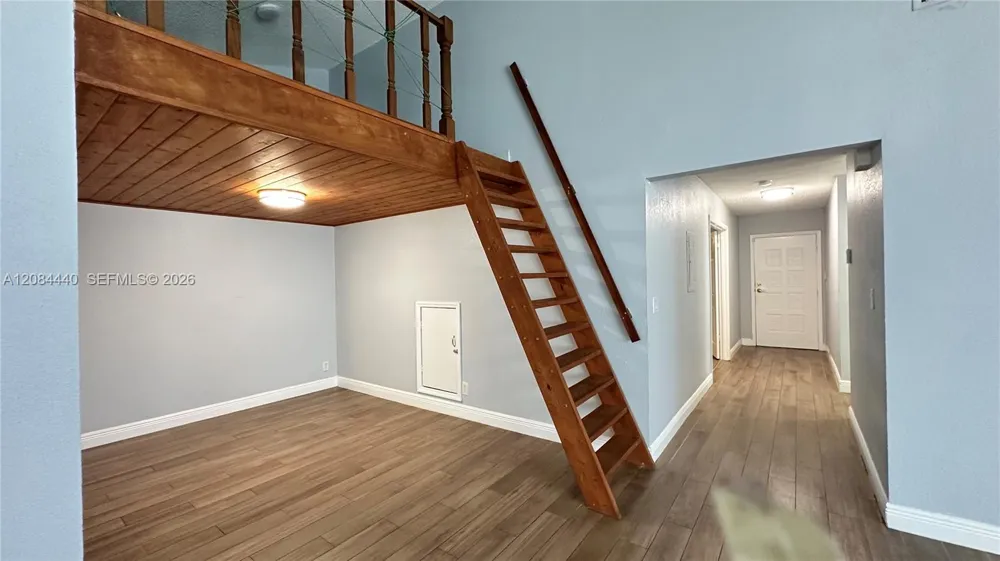 566 SW 20th Ct #5 Delray Beach, FL 33445
